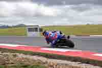 cadwell-no-limits-trackday;cadwell-park;cadwell-park-photographs;cadwell-trackday-photographs;enduro-digital-images;event-digital-images;eventdigitalimages;navarra;no-limits-trackdays;peter-wileman-photography;racing-digital-images;trackday-digital-images;trackday-photos